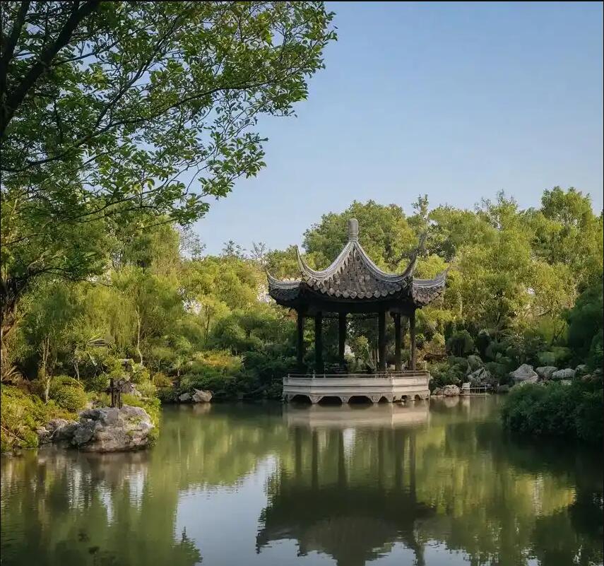 乌鲁木齐沙砾餐饮有限公司